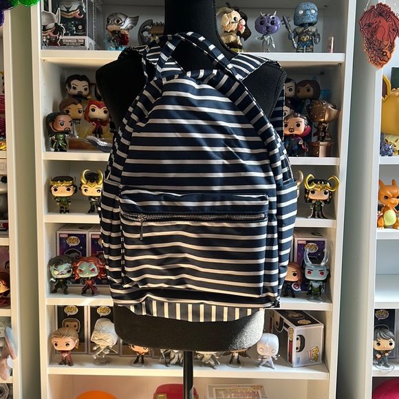 No Boundaries Handbags - 💙6/$25 Deleting 12/15